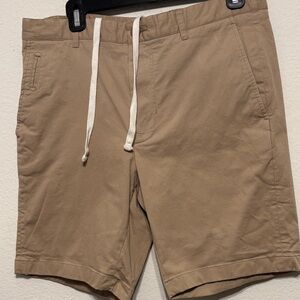 Vince Men's Tan Flat Front Shorts